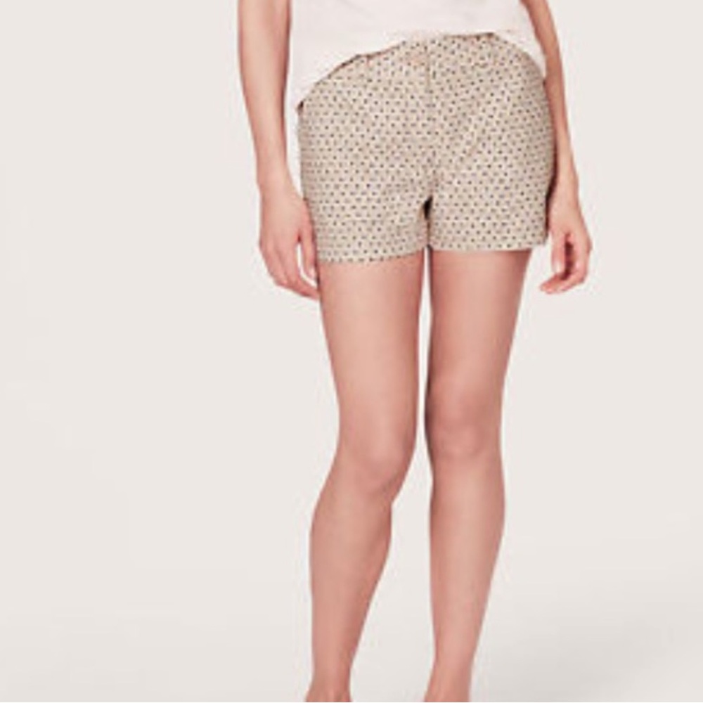 Loft Daisy Shorts - Picture 1 of 8